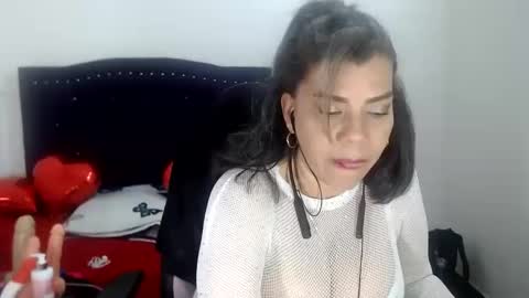Snapshot of vikyadams chatting on February 18, 1:11 pm VIKY ADAMS online show from February 18, 1:11 pm