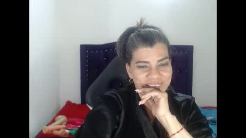 Snapshot of vikyadams chatting on February 13, 4:32 am VIKY ADAMS online show from February 13, 4:32 am