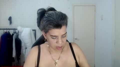 Snapshot of vikyadams chatting on February 24, 5:20 pm VIKY ADAMS online show from February 24, 5:20 pm