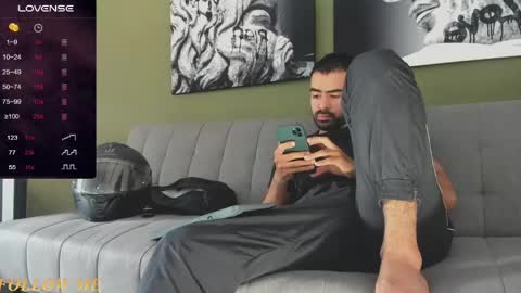 VINCE online show from April 18, 3:03 pm