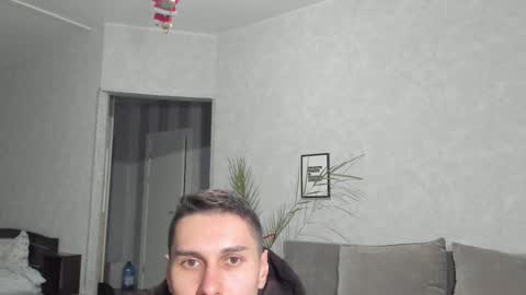 Vincent.  uncut 18cm online show from December 16, 3:18 pm