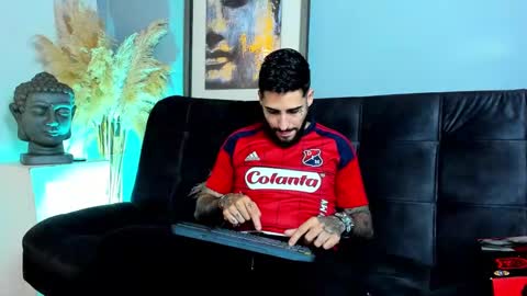 Vincent Sartori online show from November 19, 9:13 pm