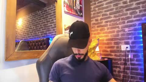 ---Vinzen--- online show from September 25, 4:41 am