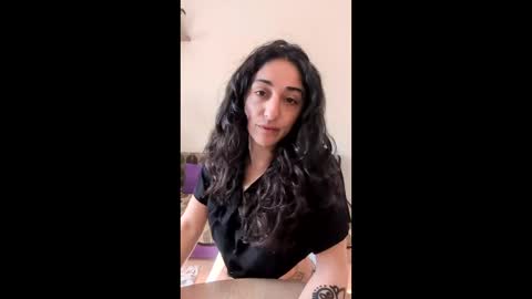 Violette online show from March 18, 12:00 pm