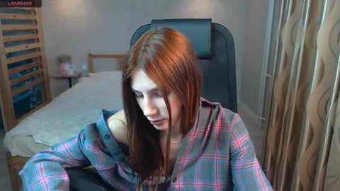 violaberry__ online show from September 15, 7:54 am