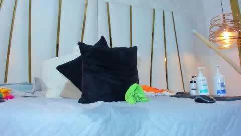 violeet_gray online show from March 13, 1:47 pm