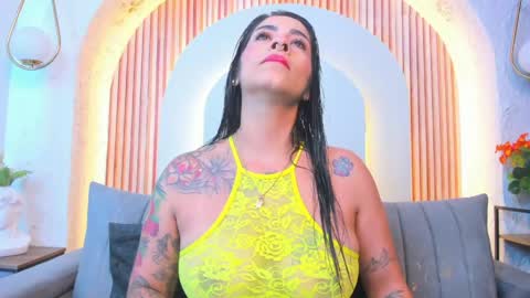 Violette online show from May 12, 10:13 am
