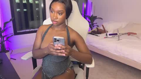 Fantasy Black Girl online show from January 26, 5:13 am