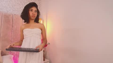 Violeta online show from November 22, 4:27 pm