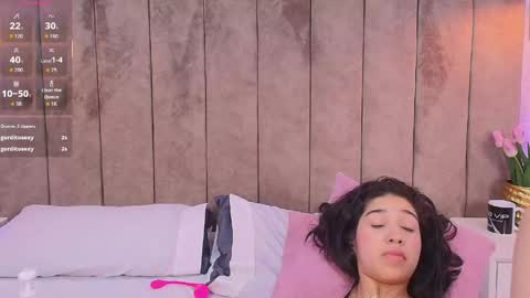 Violeta online show from May 13, 4:05 pm