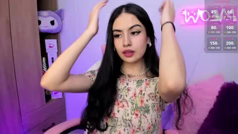 Violeta  online show from December 6, 5:06 pm