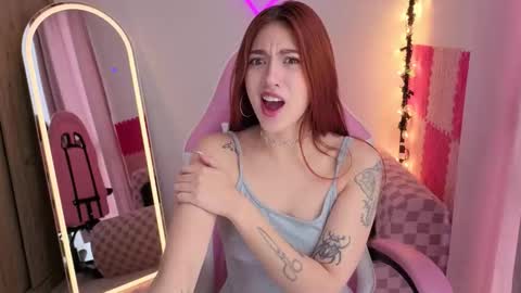 Snapshot of violet_ch chatting on September 13, 5:26 pm violet online show from September 13, 5:26 pm