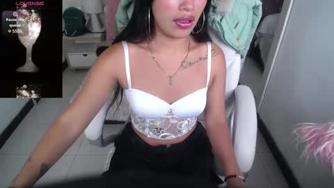 Violet online show from September 15, 3:19 am