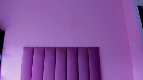 violet online show from September 15, 12:50 pm