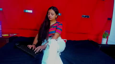 Snapshot of violet_nebula chatting on September 20, 3:04 pm violet_nebula online show from September 20, 3:04 pm