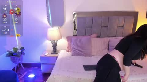 Violet Nova online show from July 2, 11:37 am