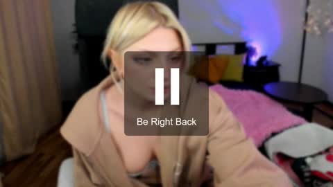 Snapshot of violet_oblivion chatting on January 10, 1:42 am violet_oblivion online show from January 10, 1:42 am