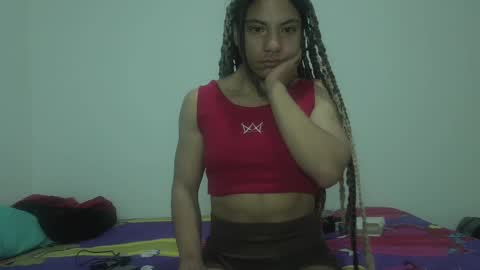 Snapshot of violet_smmithh chatting on December 12, 1:32 am Violet online show from December 12, 1:32 am