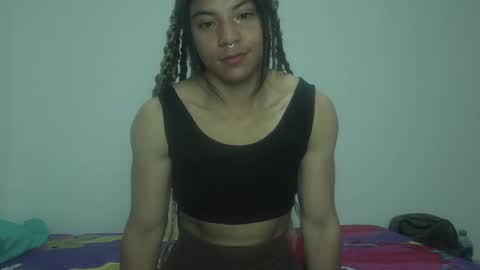 Snapshot of violet_smmithh chatting on December 13, 12:31 am Violet online show from December 13, 12:31 am