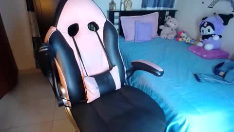 violeta.. online show from September 27, 9:23 pm