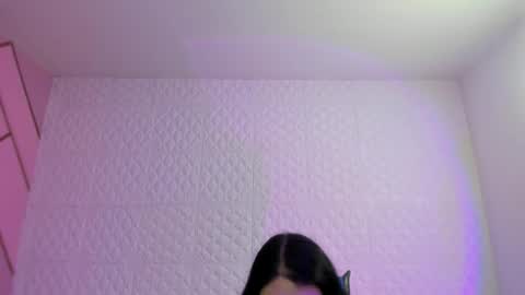     online show from May 14, 9:35 pm