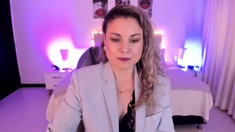 violeta_hotter_ online show from October 14, 11:46 am