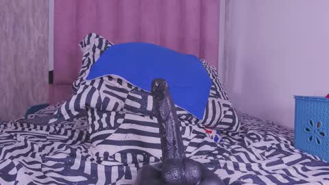 violeta london online show from October 11, 1:38 pm