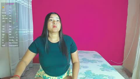 Snapshot of violeta_rouses chatting on January 15, 6:01 am violeta_rouses online show from January 15, 6:01 am