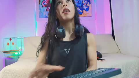 violeta sofia 16 online show from June 2, 2:46 am
