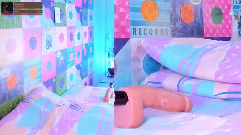   online show from October 30, 7:58 pm