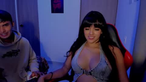 Violet and Austin online show from October 4, 3:37 am