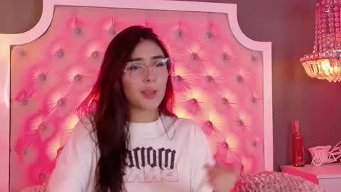 Cute Violet online show from October 11, 6:18 am