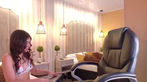 Cute Violet online show from September 29, 1:59 am