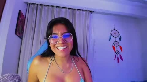 Snapshot of violetbunnyy1 chatting on January 10, 2:57 am Violet online show from January 10, 2:57 am