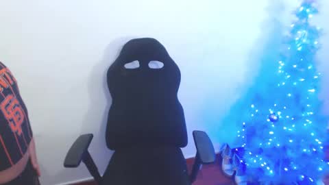 Violett online show from December 10, 7:16 am