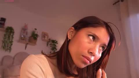 Snapshot of violeth___ chatting on September 13, 11:12 am violeth___ online show from September 13, 11:12 am