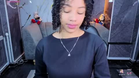 violeth_b online show from April 8, 1:14 pm