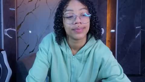 violeth_b online show from January 14, 1:08 pm