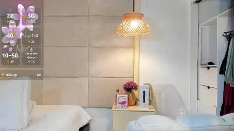 violeth online show from October 3, 7:11 pm