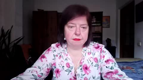 violetpulse online show from April 10, 9:47 am