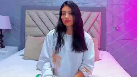 Violet Rousse online show from September 18, 4:11 pm