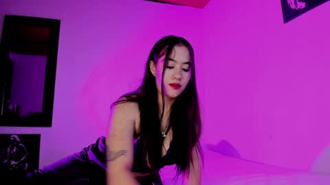 Snapshot of violetsalvatore chatting on December 26, 5:37 am Violet salvatore online show from December 26, 5:37 am