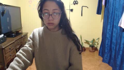 Violet777  online show from October 16, 8:47 am