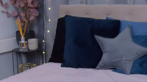 VioletSwone online show from February 26, 3:10 pm