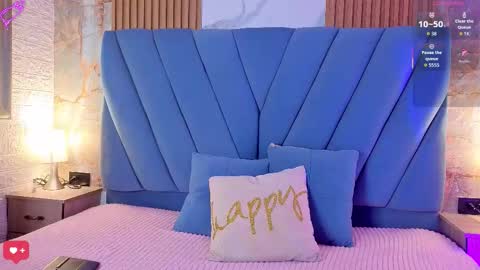 ViolettGolden online show from September 28, 7:12 pm