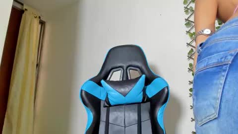 violett  rousee online show from November 29, 4:14 pm