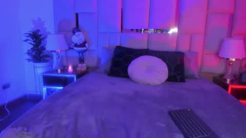 Violett  online show from January 6, 9:08 pm