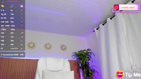 Violett online show from October 13, 1:07 am