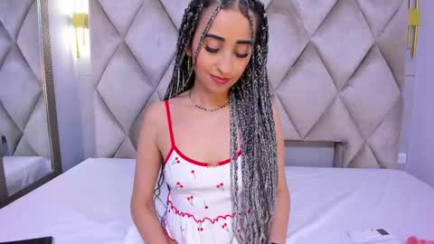 Violett  online show from January 7, 8:25 pm