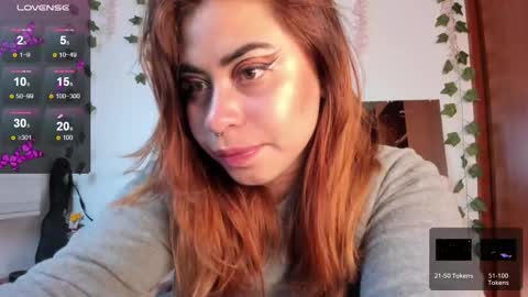 Snapshot of violett_red chatting on February 16, 2:20 am Violeta online show from February 16, 2:20 am